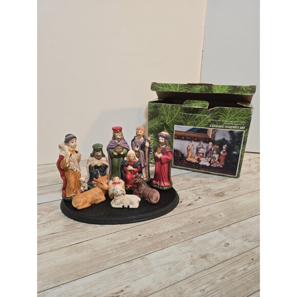 Vintage Kirklands Ceramic 4 Nativity Set 10 Figurines‎ And 1 Base Christmas - Picture 7 of 7